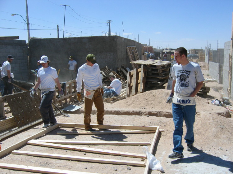 Image 18 of 168
eric and freddie start framing