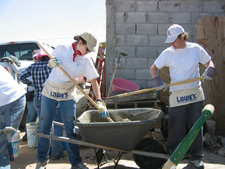 Image 41 of 168
val and travis mix