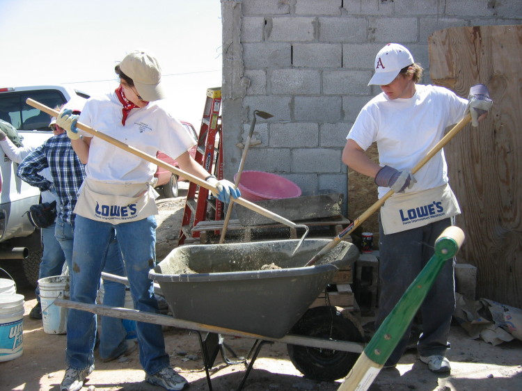 Image 42 of 168
val and travis mix