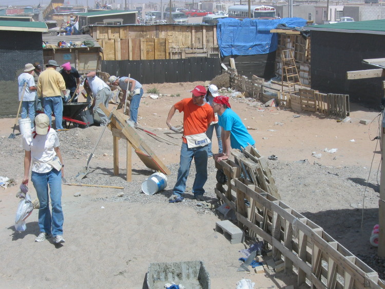 Image 112 of 168
other groups getting started on stucco
