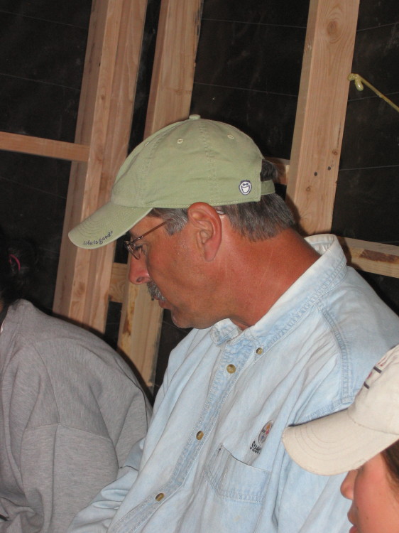 Image 140 of 168
dan